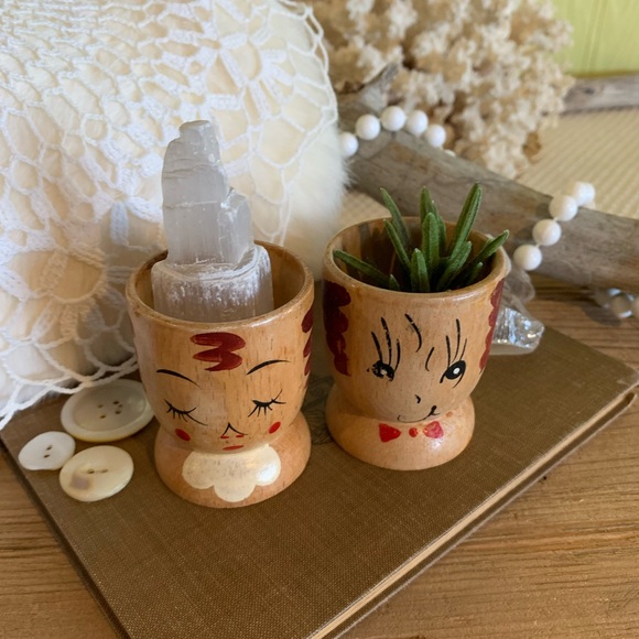 Vintage Wooden Egg Cups 🥚 - Picture 4 of 7